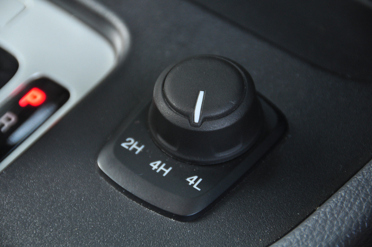 automatic gear lever and gear shift - What is the Difference Between 4x4 High and 4x4 Low?