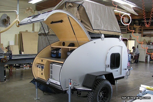 teardrop trailer with rooftop tent