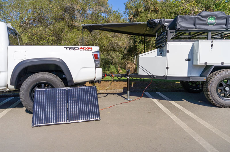 sno trailers alpine solar