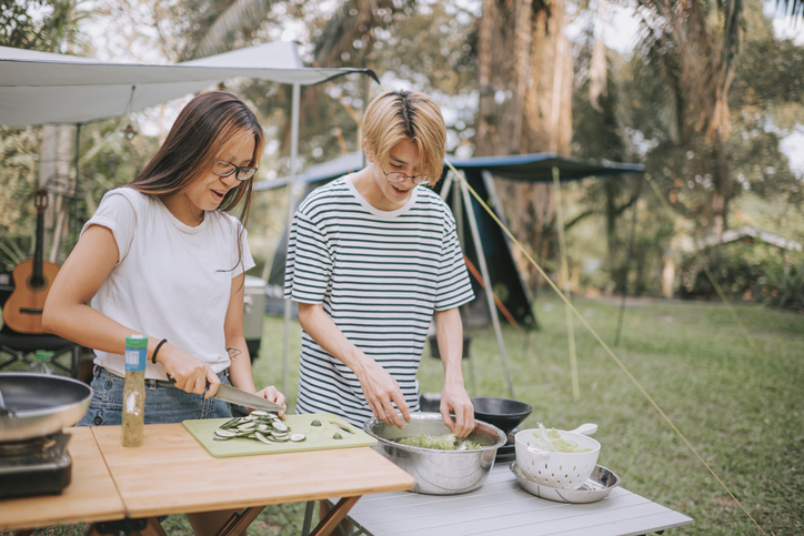 what to look for in a folding camping table
