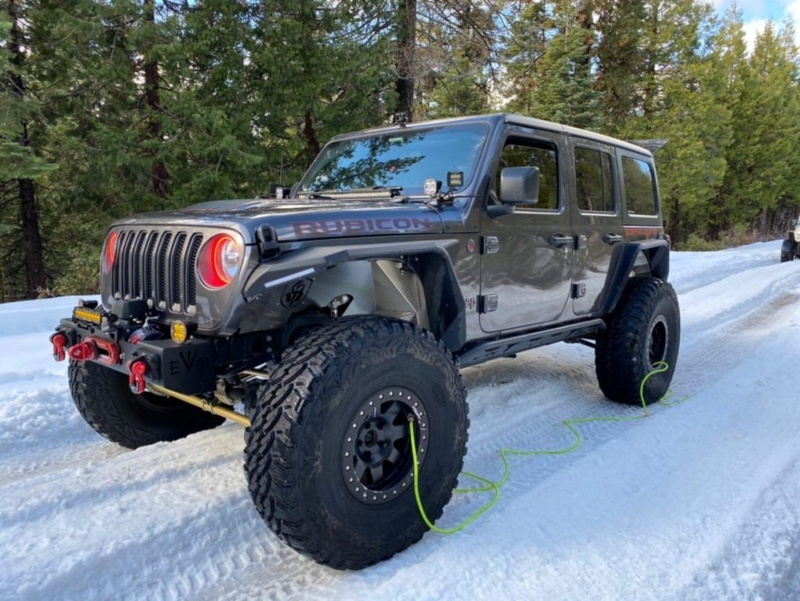 MORRFlate in use in the snow on a Rubicon